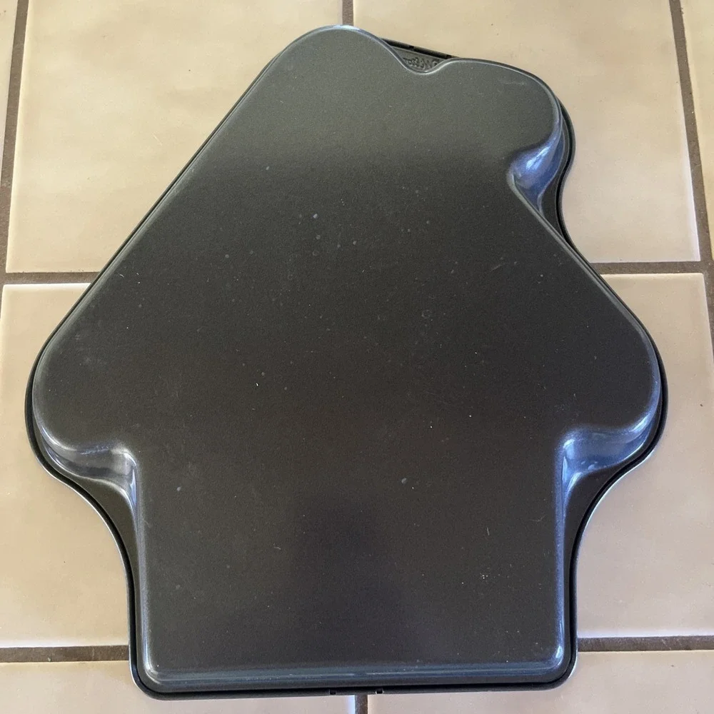 Wilton Gingerbread House Cookie CakePan 11.75